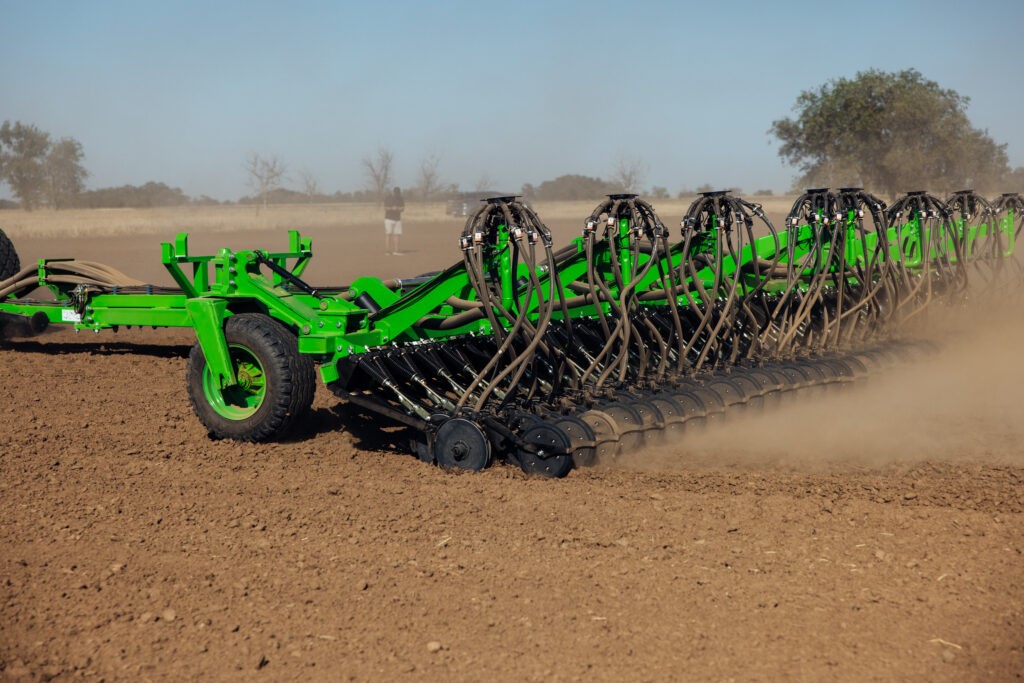 ПОСЕВНОЙ КОМПЛЕКС ARVEX OPTIMA (РАНЕЕ ДОН-578): подвижные боковые крылья